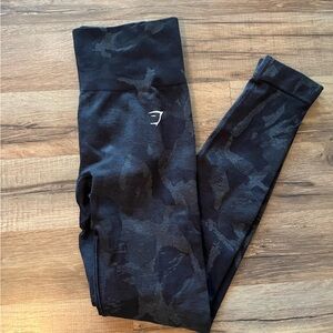 Gymshark Camo Adapt legging. XS